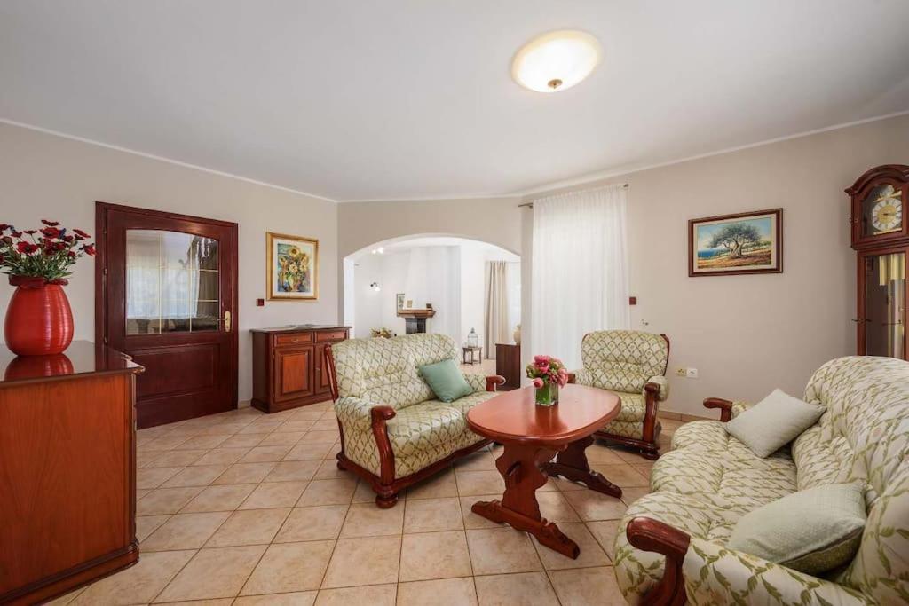 Villa Eufemia *